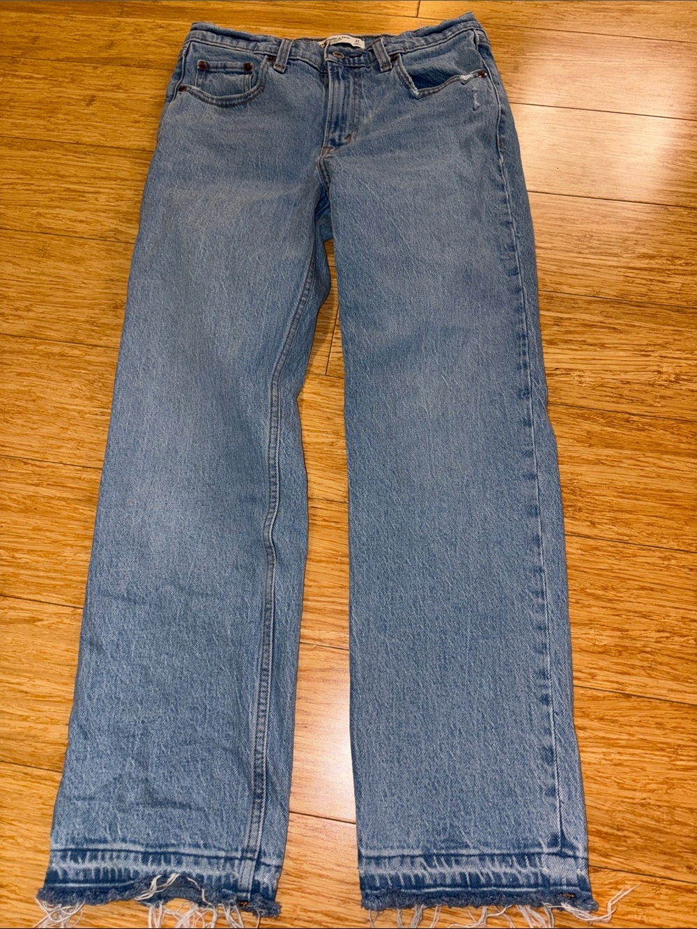 Abercrombie The ’90s Straight Mid Rise Frayed Fringe Hem Jeans - 27 Short preppy